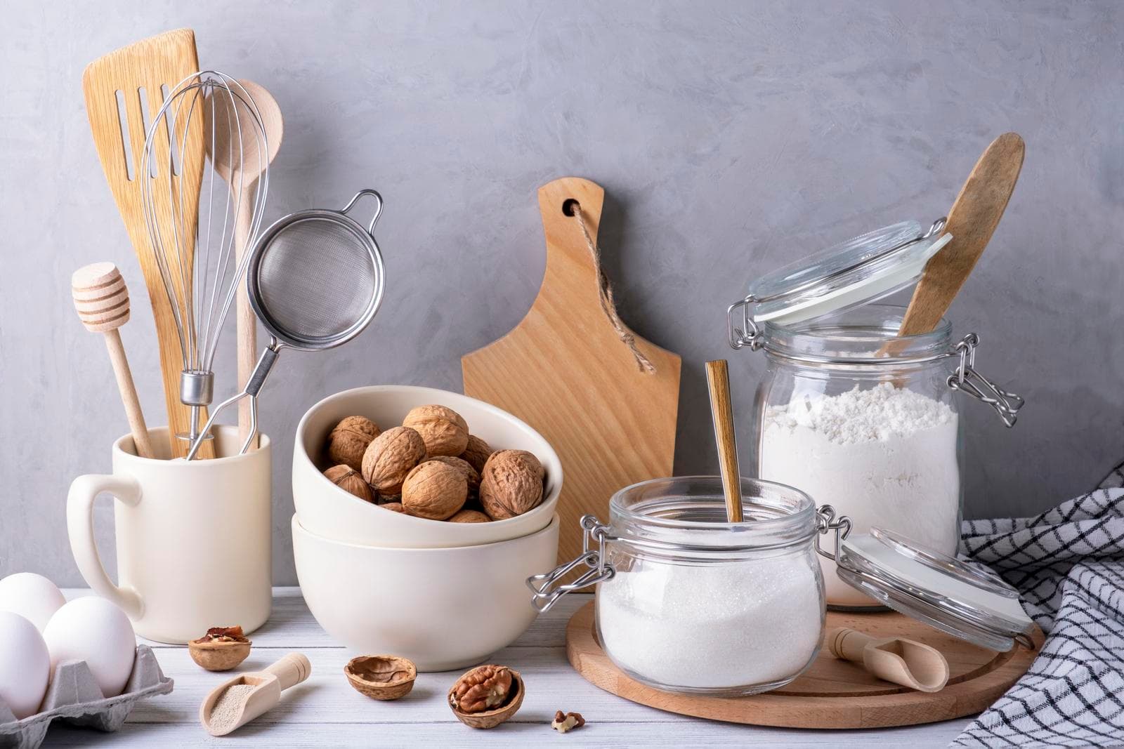 Chic & Sleek: Kitchen Canisters for Every Style!